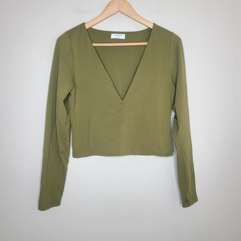 Aritzia Babaton Contour V-Neck Long Sleeve Crop Top Olive Green Size XL‎